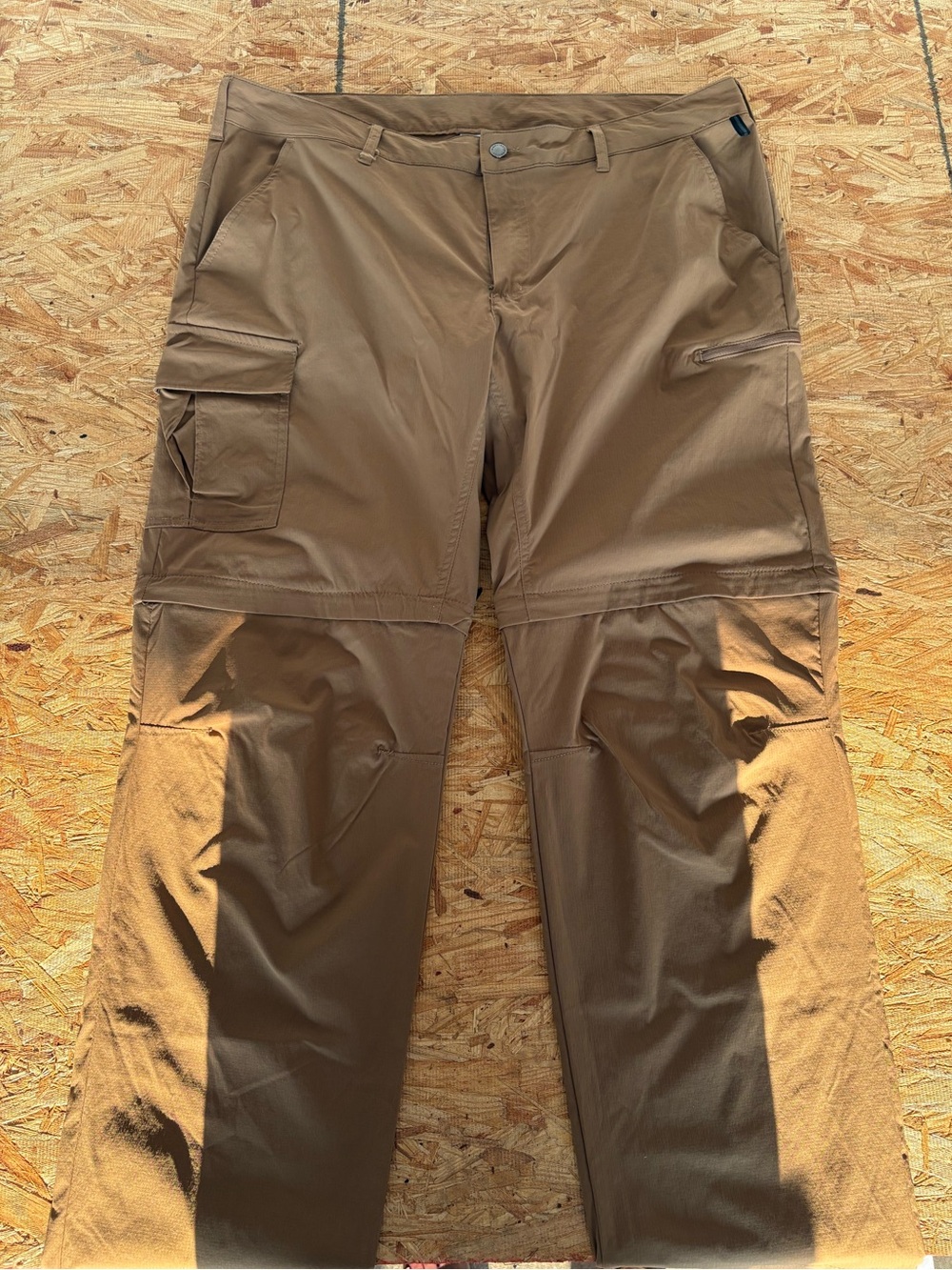 Columbia Men's Tan Cargo Convertible Pants